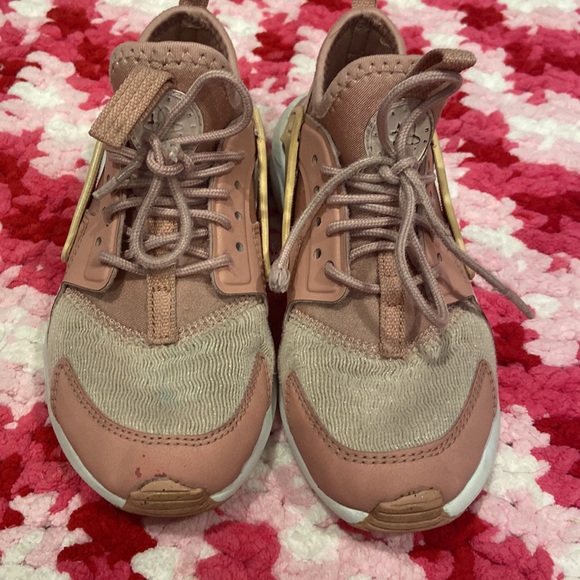 Nike Huarache Run Se (Little Kid) size 12.5c - Picture 3 of 16